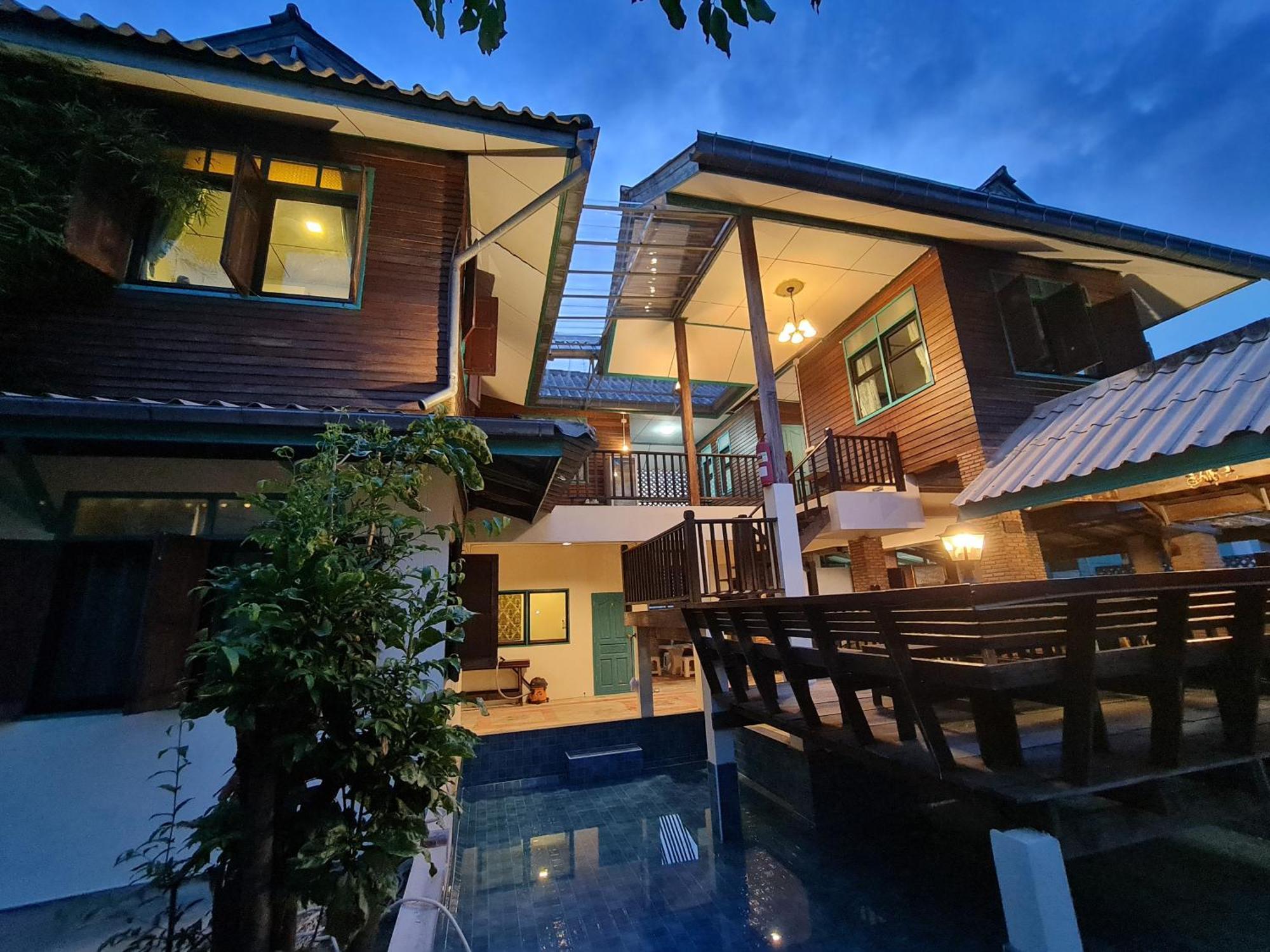 Tepbunthomhouse Ayutthaya Appartement Buitenkant foto