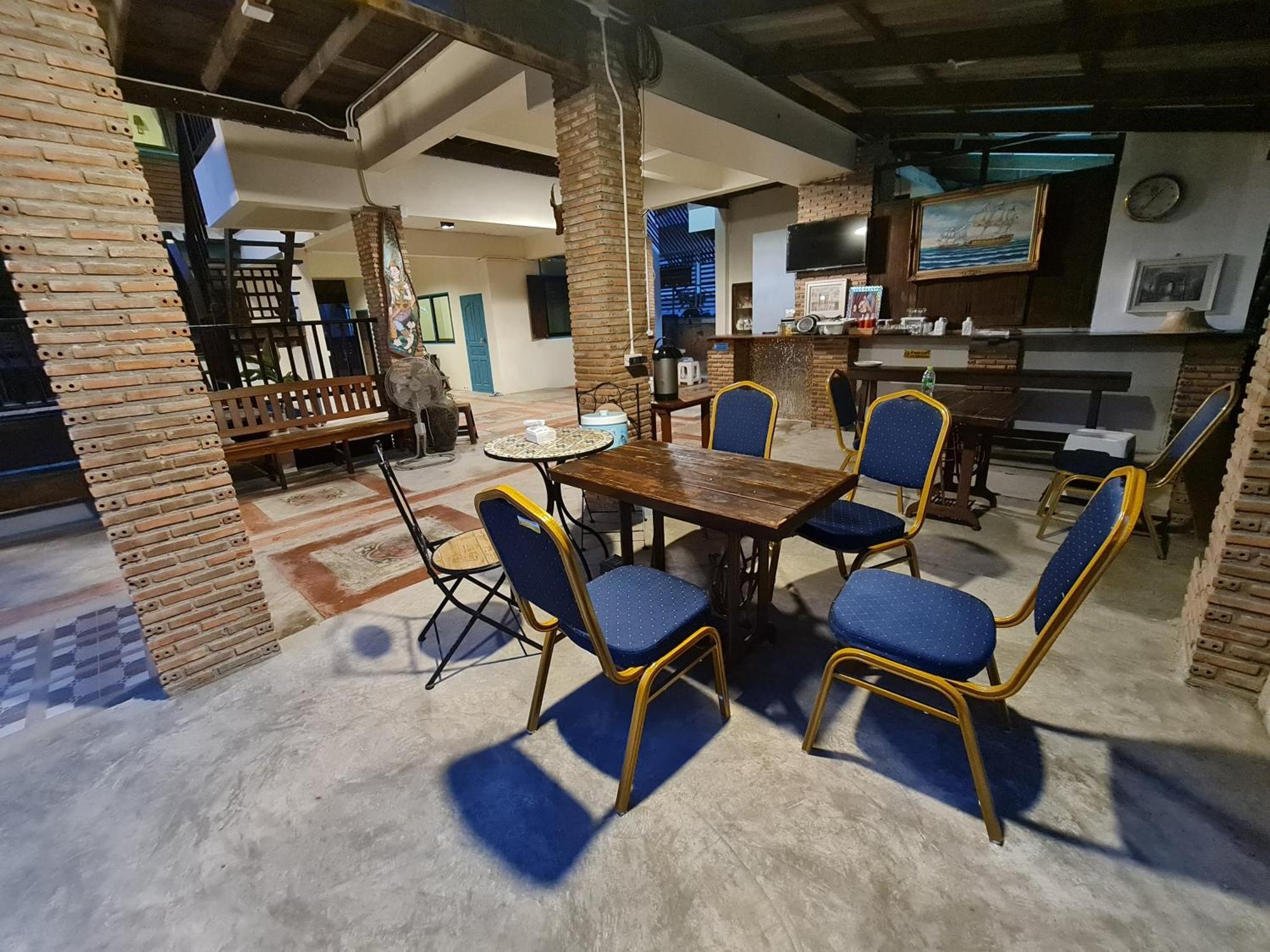Tepbunthomhouse Ayutthaya Appartement Buitenkant foto