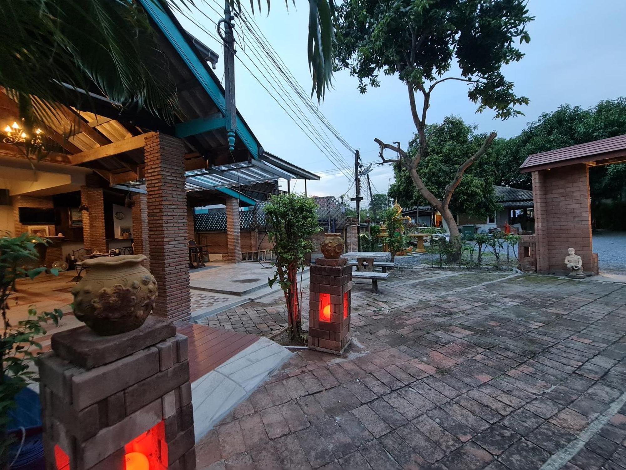Tepbunthomhouse Ayutthaya Appartement Buitenkant foto