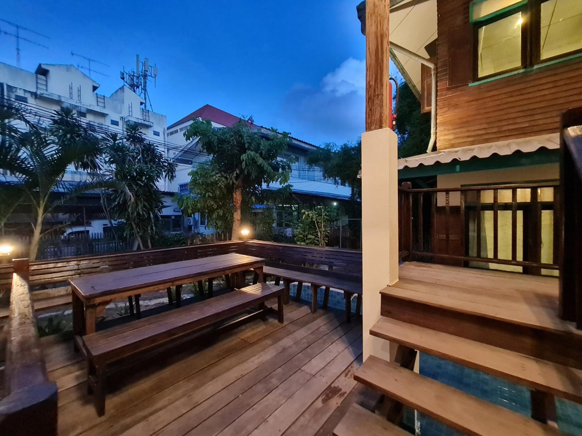 Tepbunthomhouse Ayutthaya Appartement Buitenkant foto