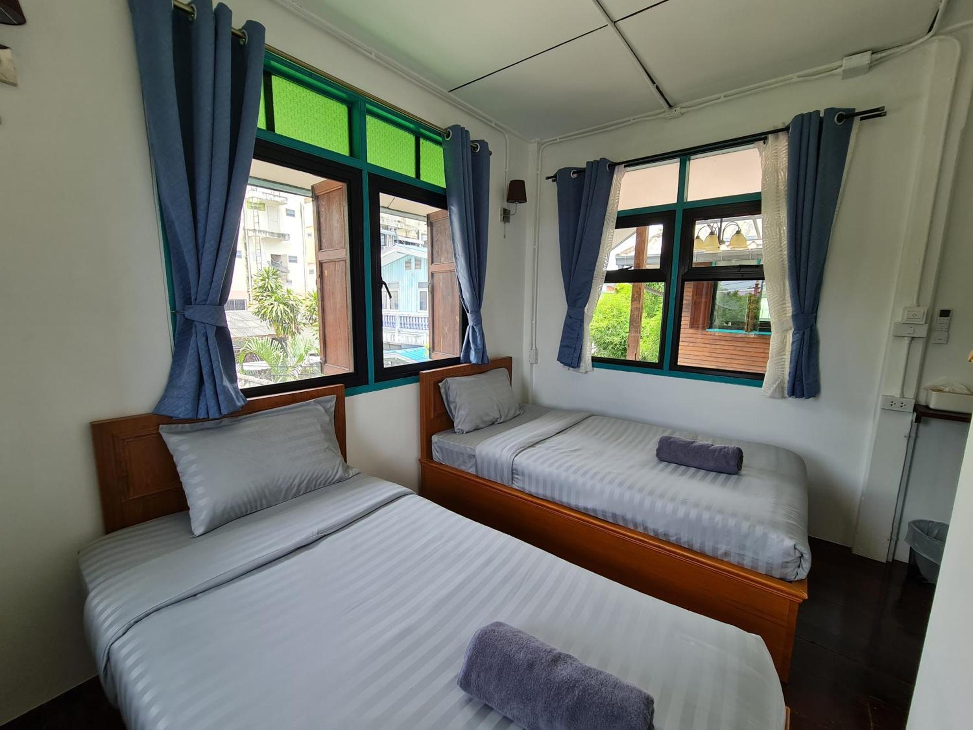 Tepbunthomhouse Ayutthaya Appartement Buitenkant foto